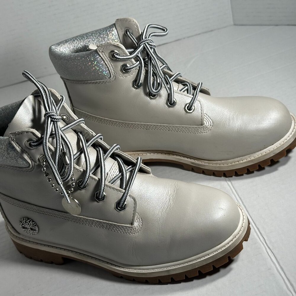 Girls-Size 5 New Timberland Boots
